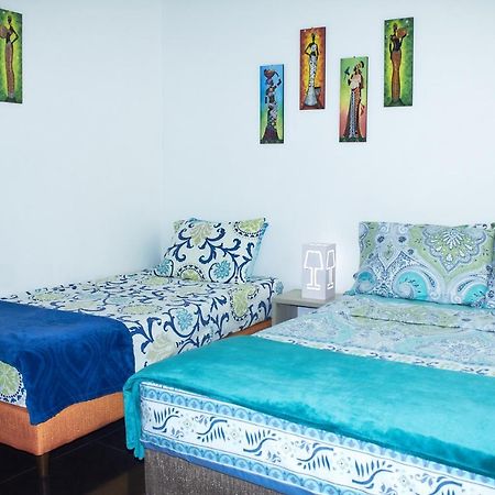 Cozy Apartment Excellent Location, Air Conditioning Cali Bagian luar foto