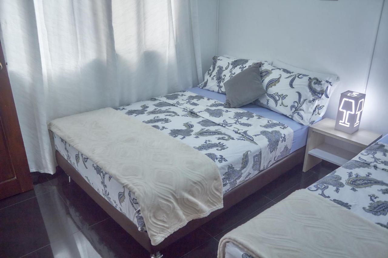 Cozy Apartment Excellent Location, Air Conditioning Cali Bagian luar foto