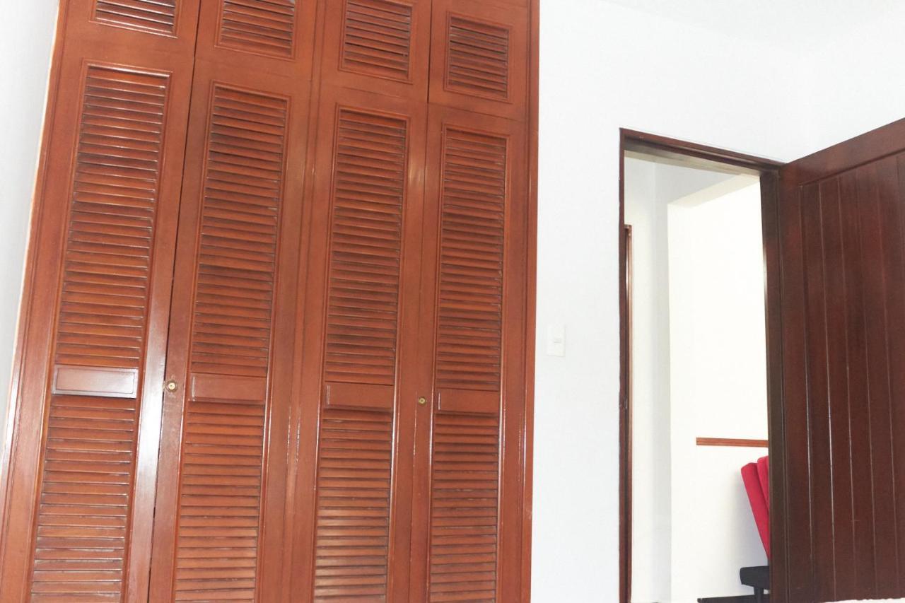 Cozy Apartment Excellent Location, Air Conditioning Cali Bagian luar foto