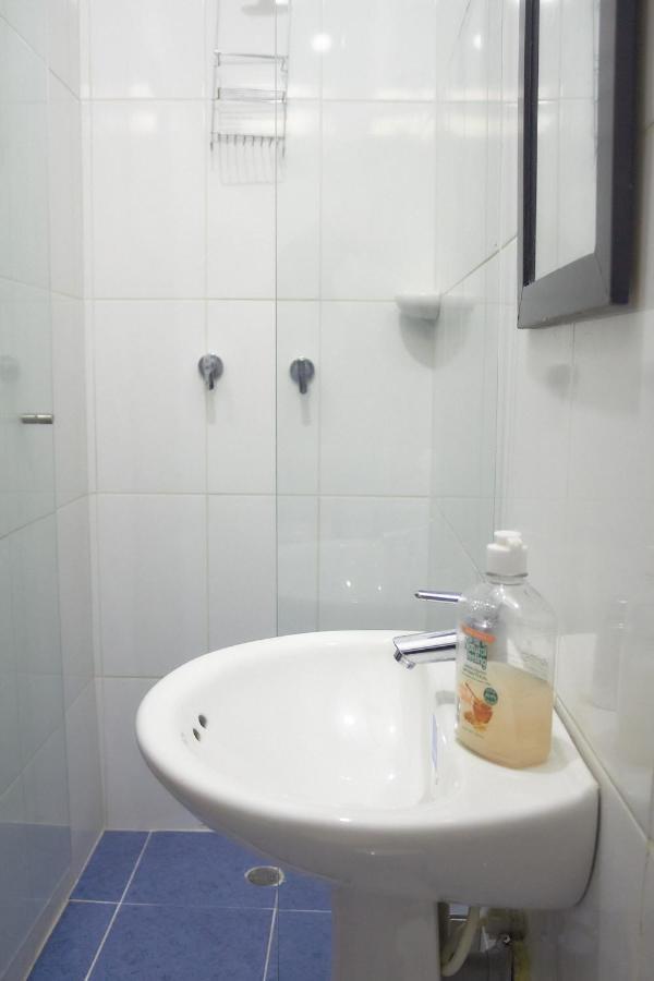 Cozy Apartment Excellent Location, Air Conditioning Cali Bagian luar foto